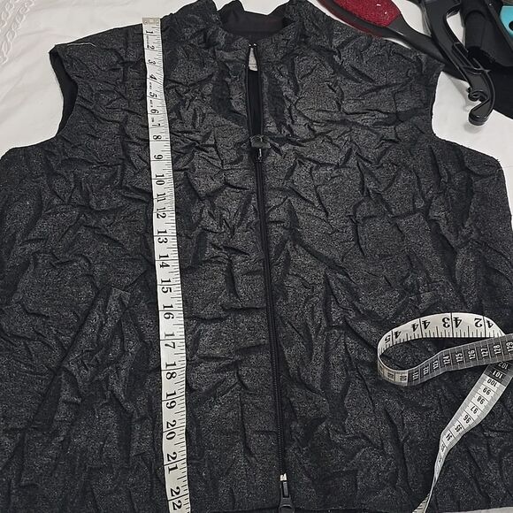 EMIL Rutenberg, Textured Black Sleeveless Vest M - Picture 5 of 6